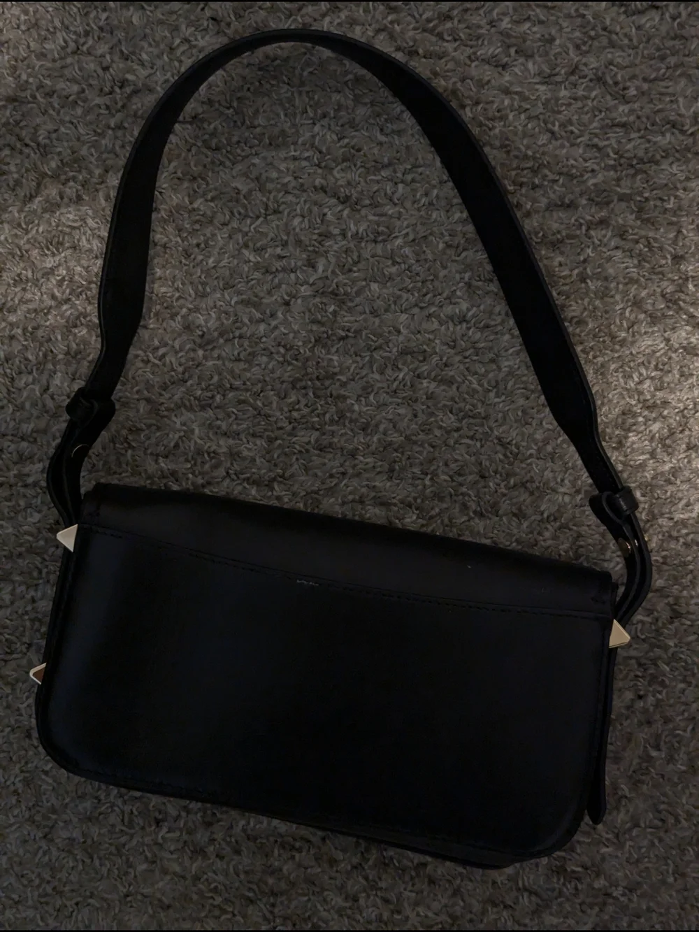 Kate Spade New York Black Smooth Leather Flap Shoulder Bag Gold Stud Accents 90s